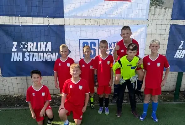 Młodzi piłkarze z Kietrza z sukcesem w turnieju „Z Orlika na Stadion” w Głogówku