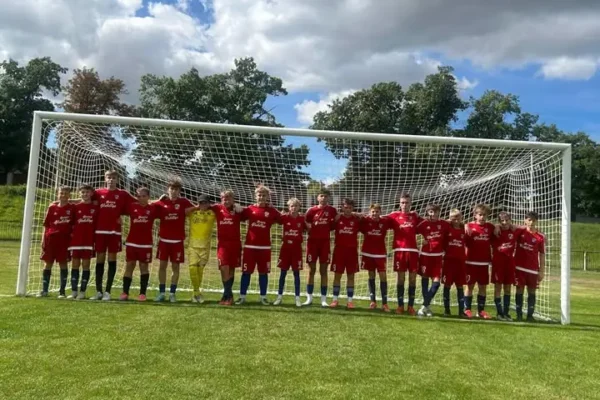 Trampkarze Polonii Głubczyce rozgromili APN Głogówek 9:0