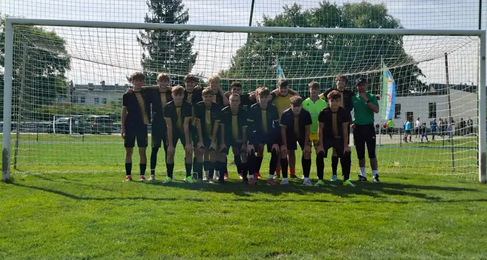 Juniorzy Młodsi GLKS Włókniarz Kietrz rozgromili Polonię Głubczyce 10:1