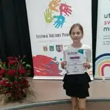 MEN publikuje informator o zagrożeniach ekranowych i w sieci